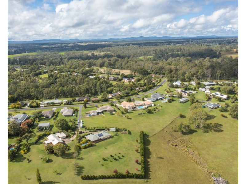 16 Fairway Drive, South Grafton NSW 2460