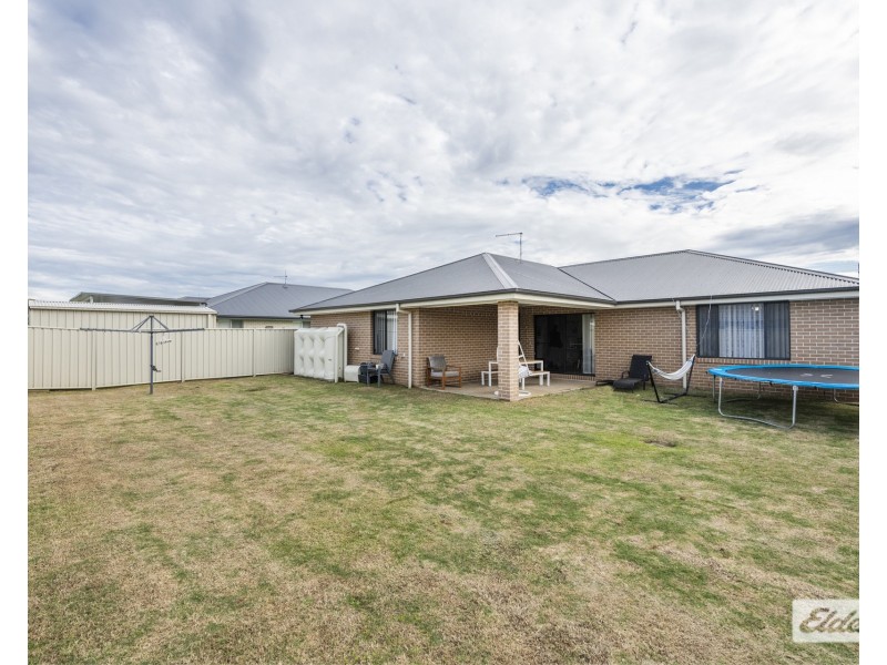 14 Flame Street, Grafton NSW 2460