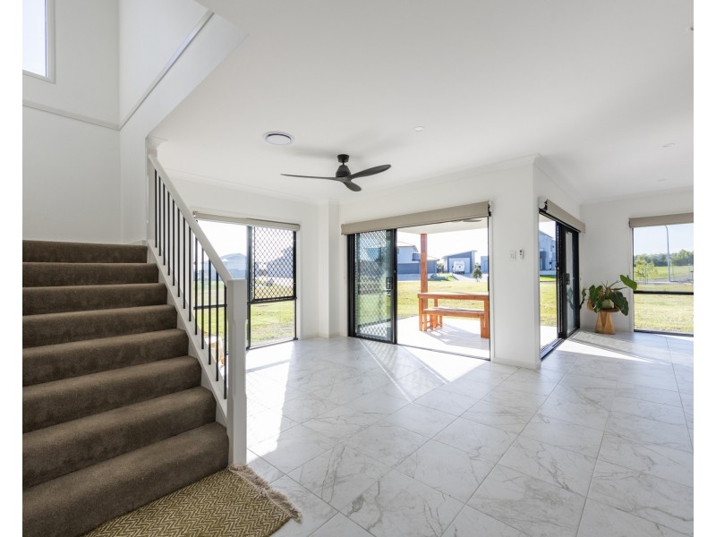 15 Clear Water Close, Grafton NSW 2460