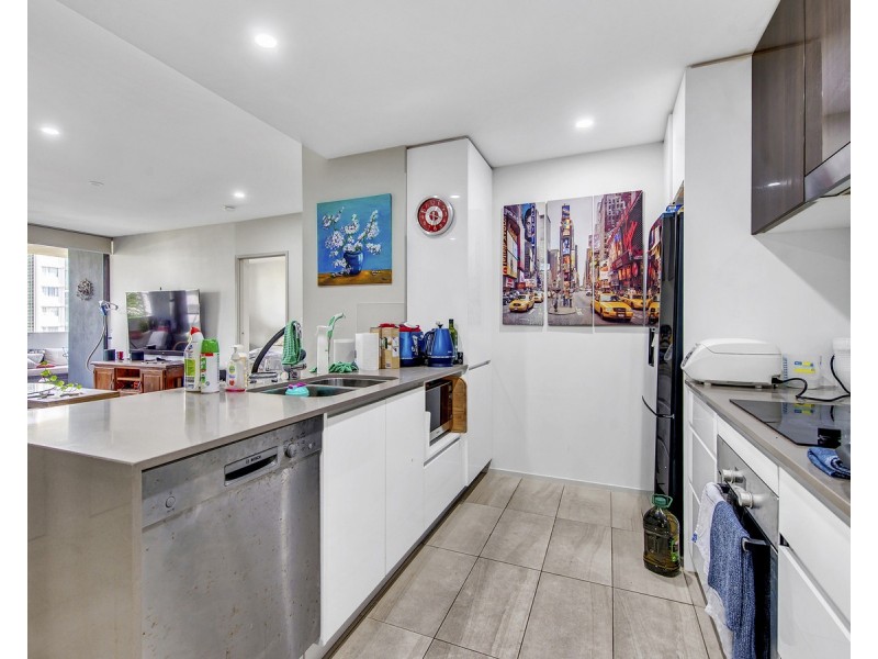 511/8 Hunt Street, Hamilton QLD 4007