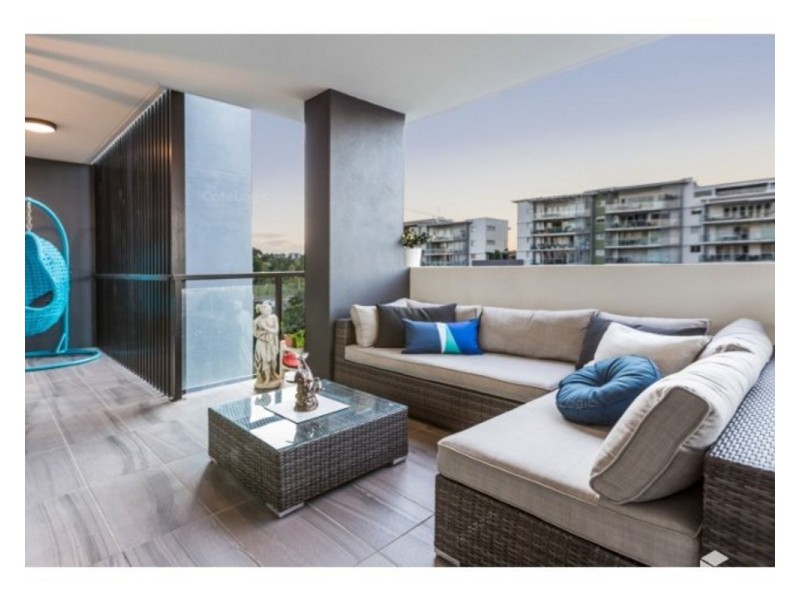 511/8 Hunt Street, Hamilton QLD 4007