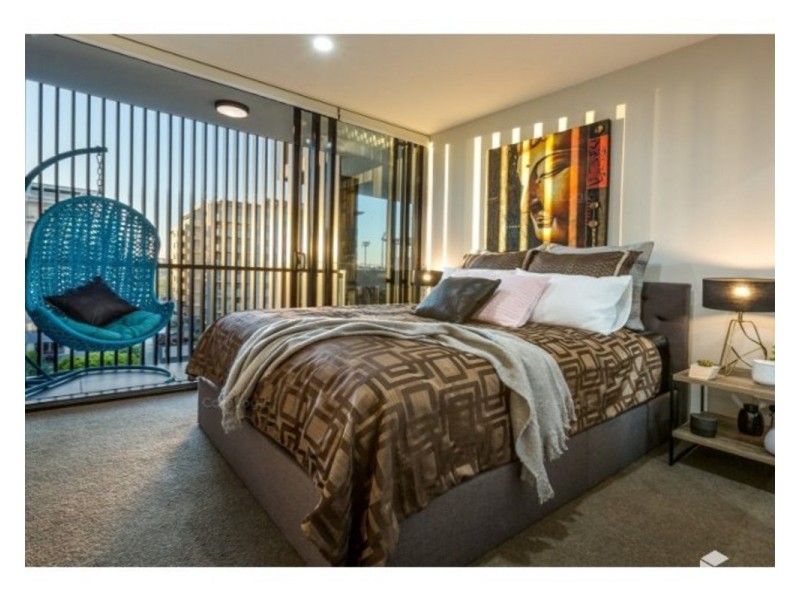 511/8 Hunt Street, Hamilton QLD 4007