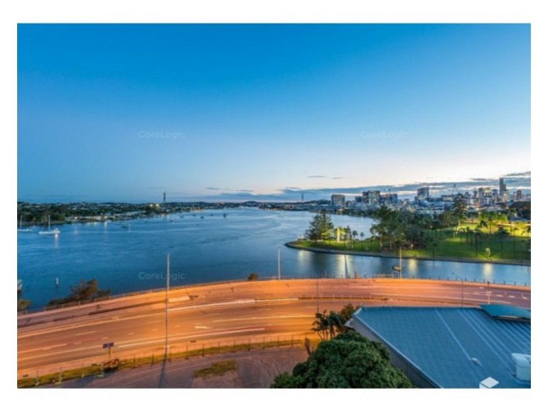 511/8 Hunt Street, Hamilton QLD 4007