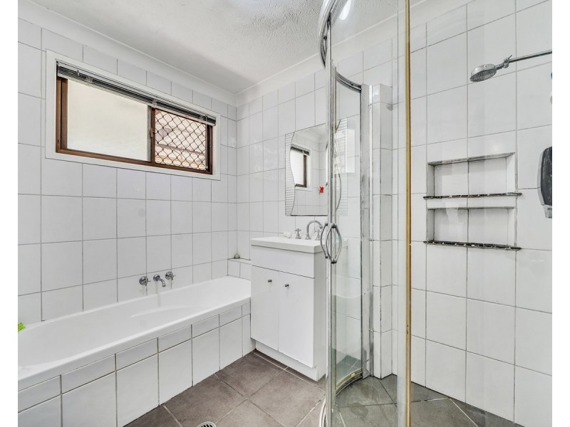 19 Mitre Street, Holmview QLD 4207