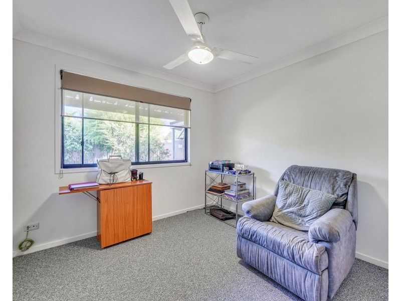 11 Lake Cooloola Court, Logan Reserve QLD 4133