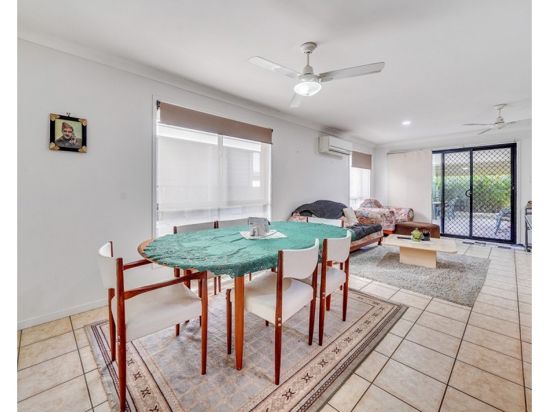 11 Lake Cooloola Court, Logan Reserve QLD 4133