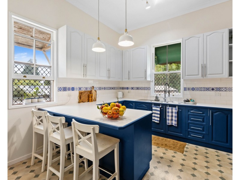 102 Bridge Street, East Toowoomba QLD 4350