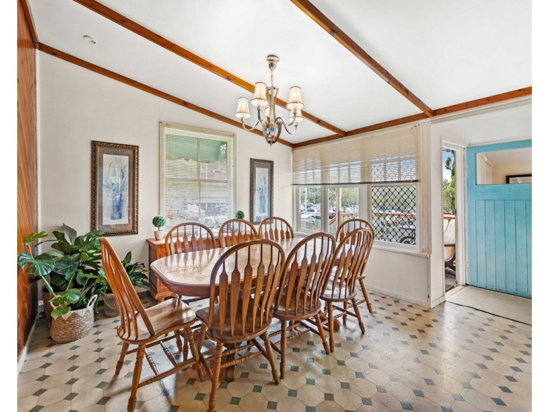 102 Bridge Street, East Toowoomba QLD 4350