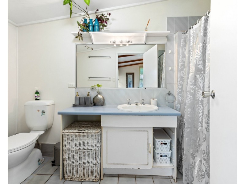 102 Bridge Street, East Toowoomba QLD 4350