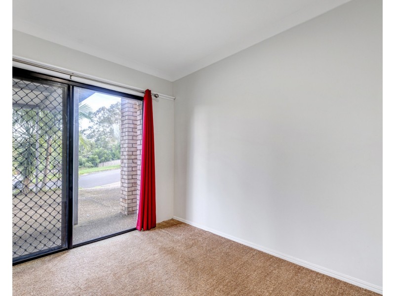 57 Grove Road, Edens Landing QLD 4207