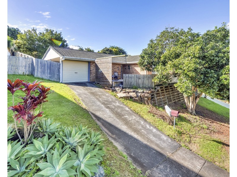 55 Grove Road, Edens Landing QLD 4207