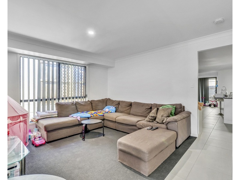 17 Finlayson Street, Spring Mountain QLD 4124