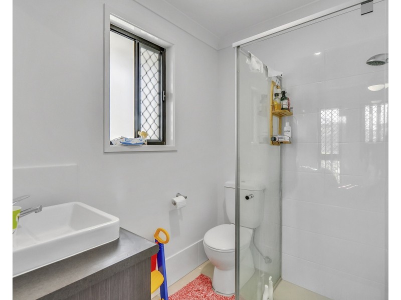 17 Finlayson Street, Spring Mountain QLD 4124