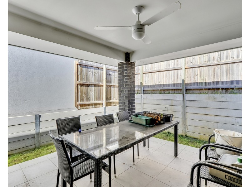 17 Finlayson Street, Spring Mountain QLD 4124