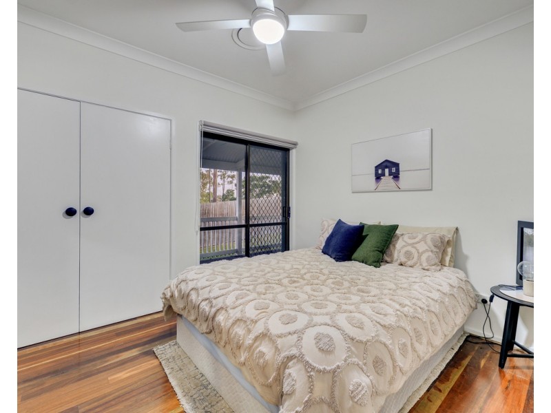 6 Private Court, Edens Landing QLD 4207