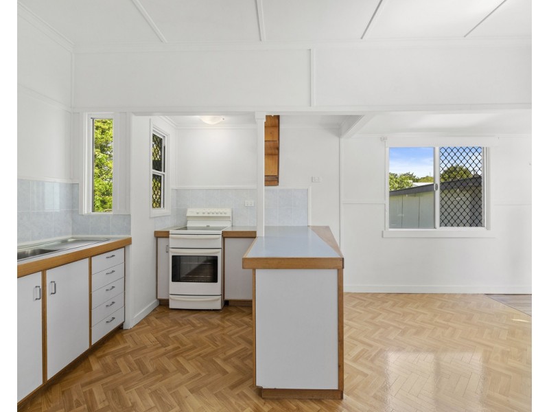 8 Dunkley Street, South Toowoomba QLD 4350