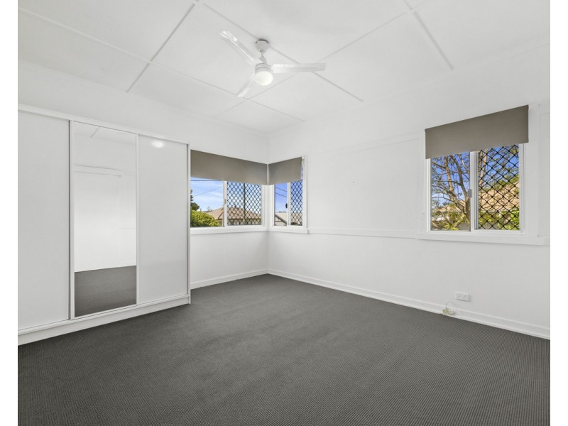 8 Dunkley Street, South Toowoomba QLD 4350