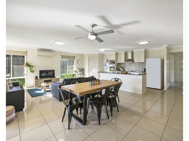 8 Coverack Street, Kleinton QLD 4352