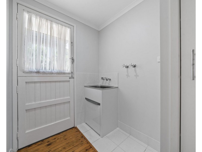 2/66 Mary Street, Mount Lofty QLD 4350