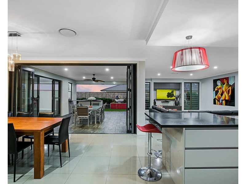 35 Goshawk Drive, Kleinton QLD 4352