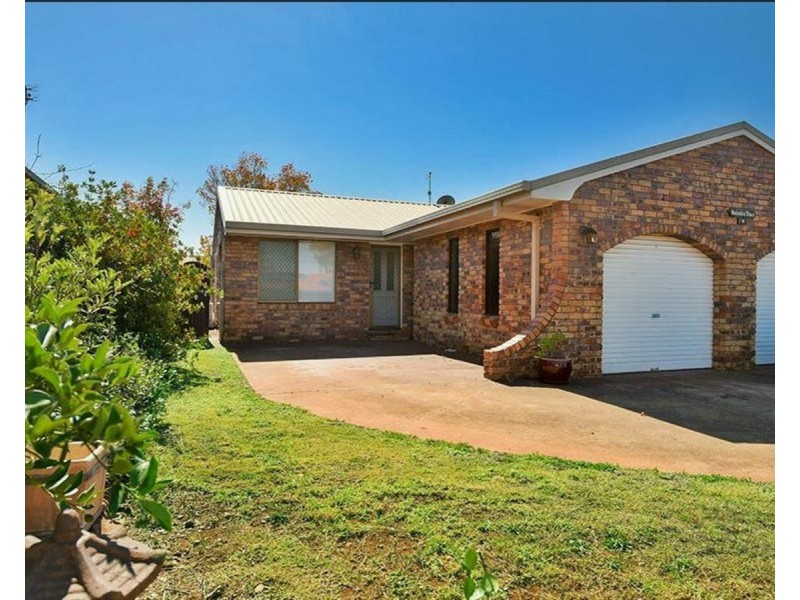 1/9 Schultz Street, Kearneys Spring QLD 4350
