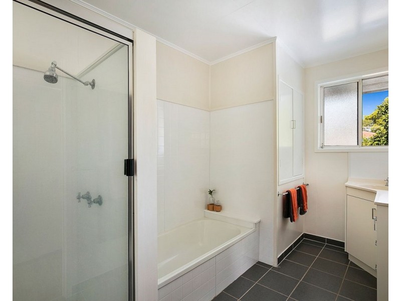 16 Heathwood Street, Rangeville QLD 4350