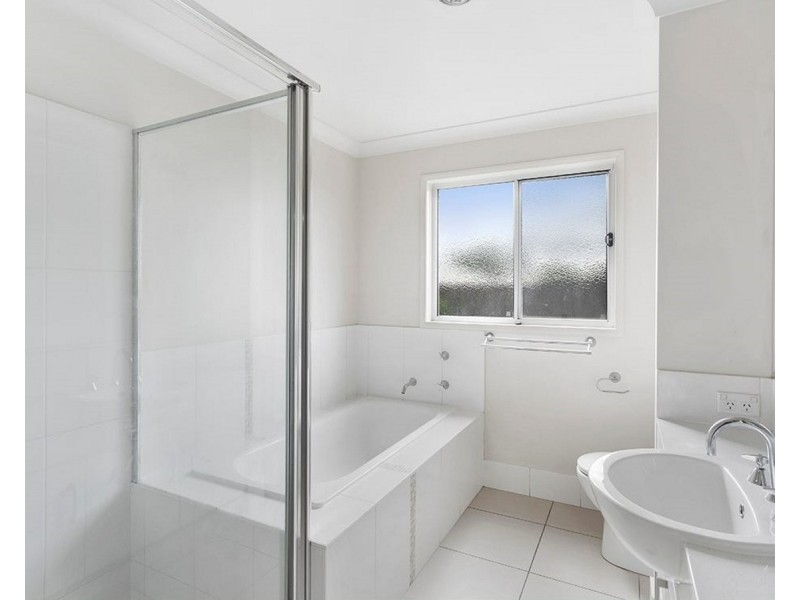 2/8 Wapiti Street, Kearneys Spring QLD 4350