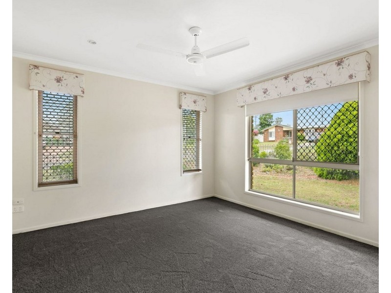 21 Lorraine Crescent, Centenary Heights QLD 4350