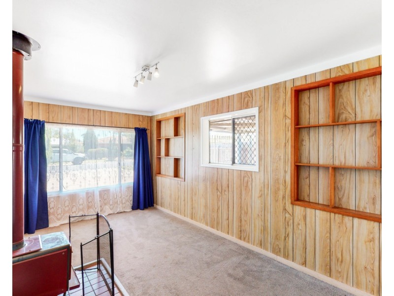 28 Orchid Street, Centenary Heights QLD 4350