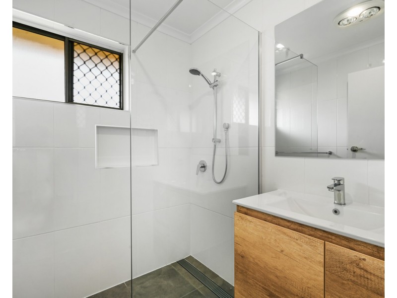 2/15 Wilfred Street, Harristown QLD 4350