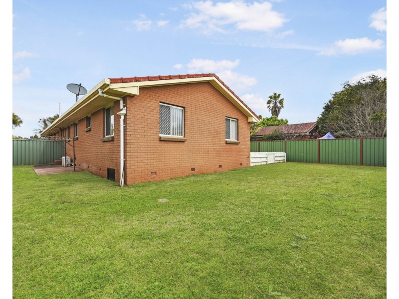 2/15 Wilfred Street, Harristown QLD 4350