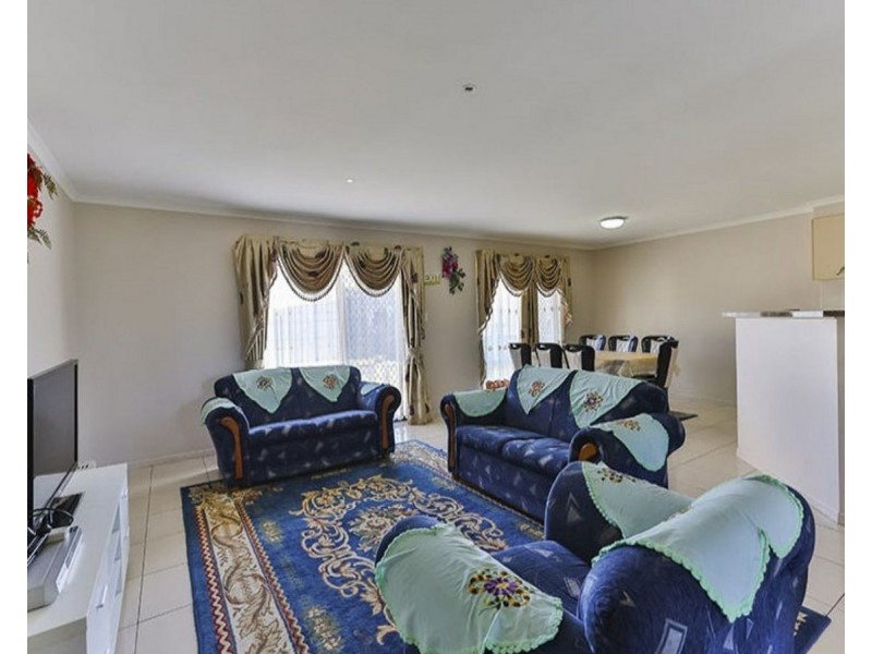 9 Moorina Drive, Harristown QLD 4350