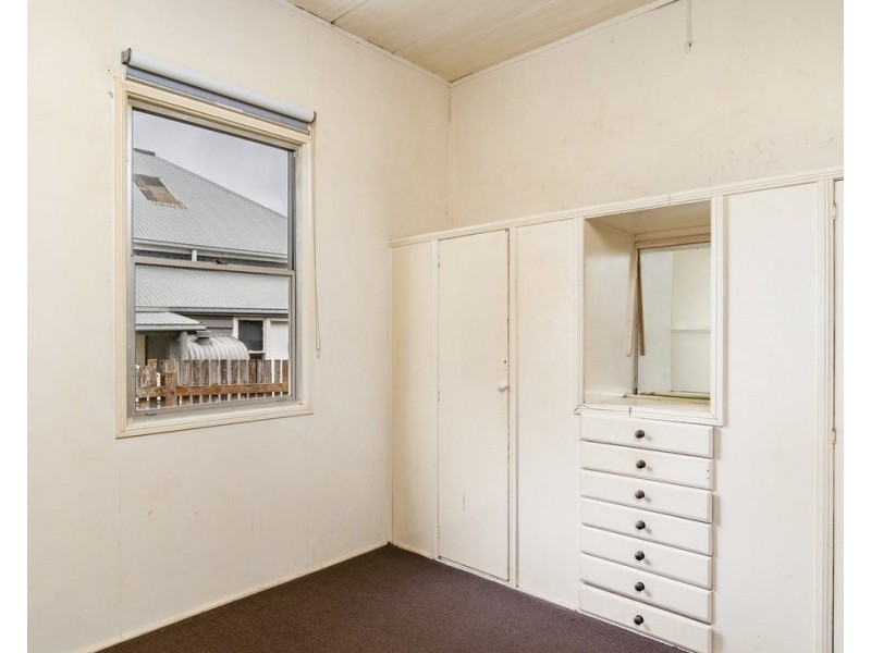 5 Raff Street, North Toowoomba QLD 4350