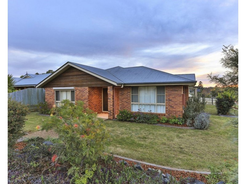 29 Hinchliffe Drive, Kearneys Spring QLD 4350