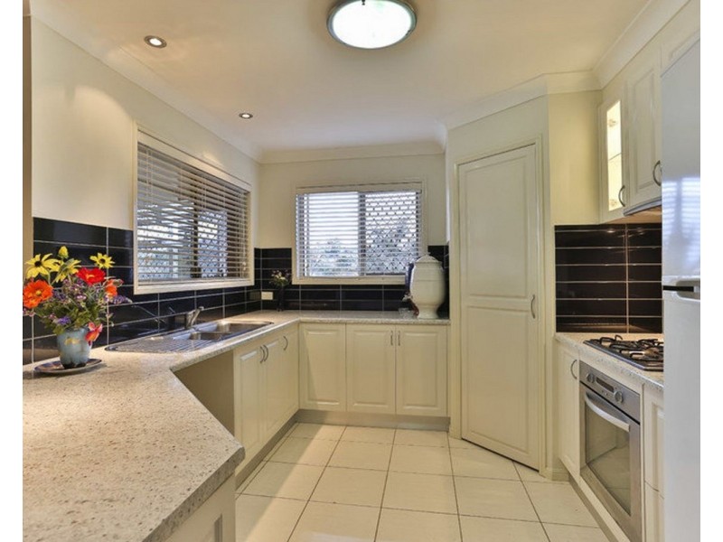 29 Hinchliffe Drive, Kearneys Spring QLD 4350