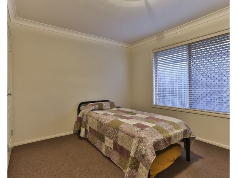 29 Hinchliffe Drive, Kearneys Spring QLD 4350