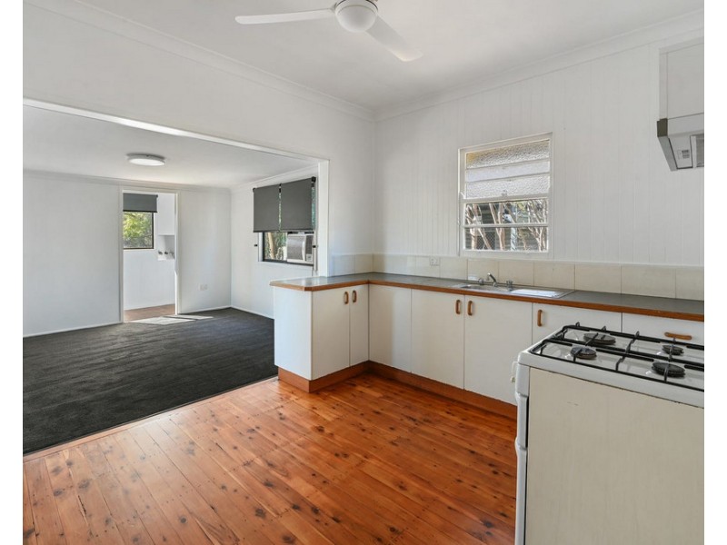 13 Albert Lane, Newtown QLD 4350
