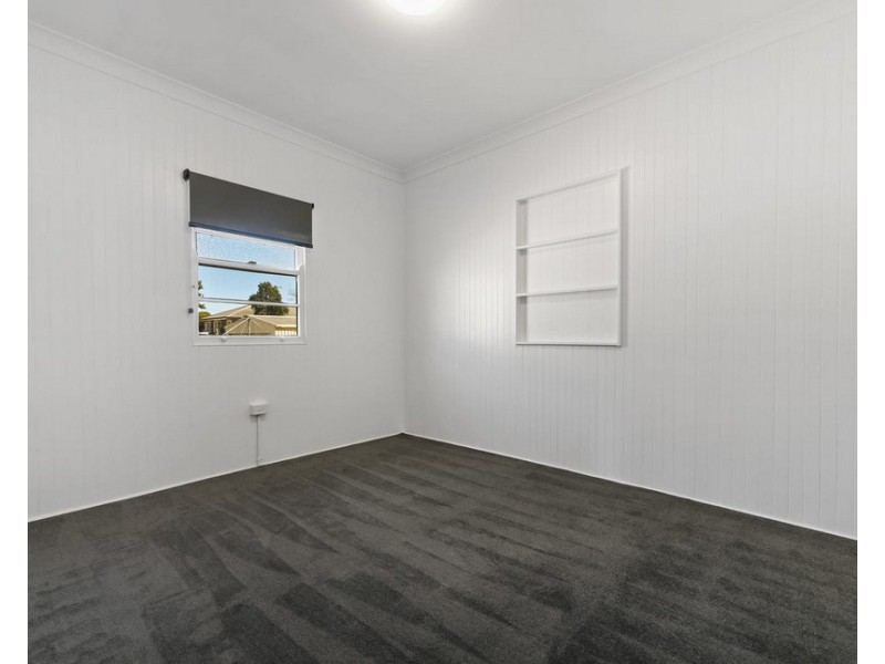 13 Albert Lane, Newtown QLD 4350