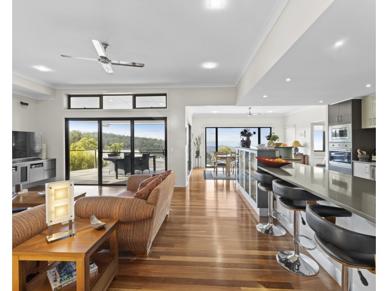 2c Mackenzie Street, Mount Lofty QLD 4350