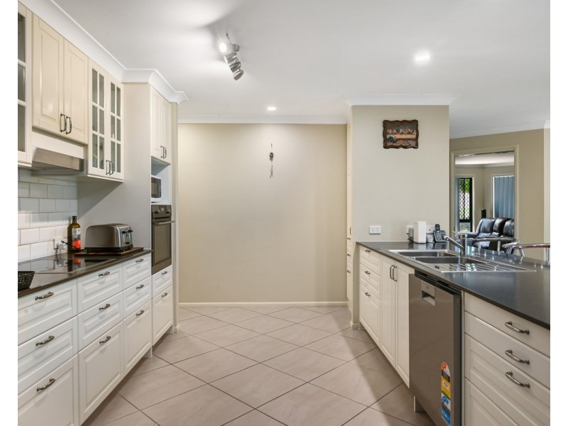 4 Duncan Street, Wilsonton Heights QLD 4350