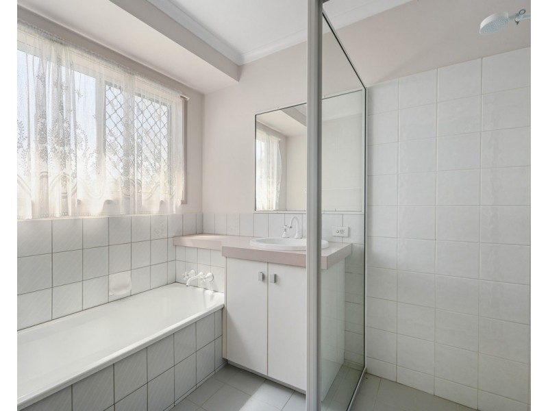 28 Danica Court, Kearneys Spring QLD 4350