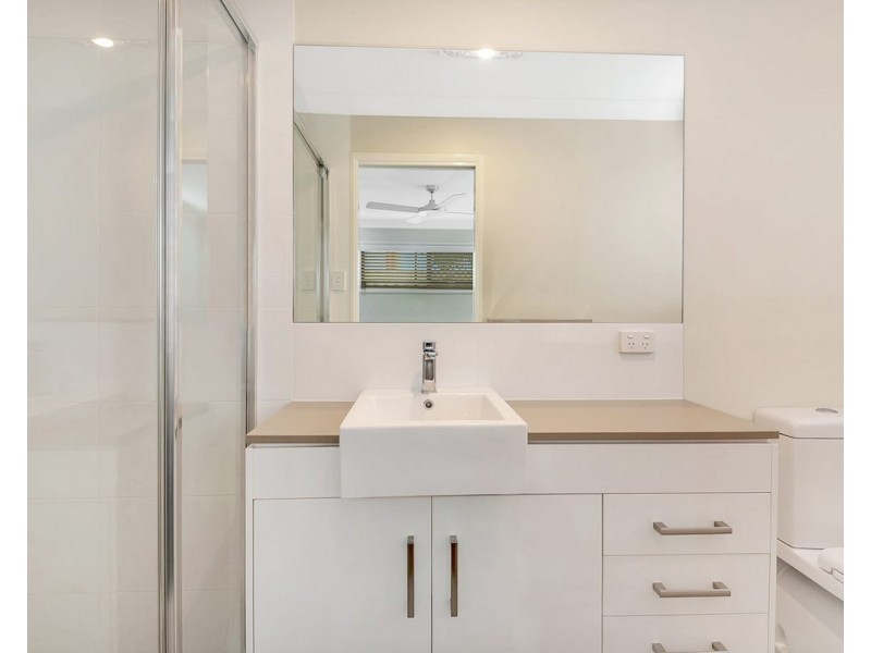 5/340 Hume Street, Centenary Heights QLD 4350