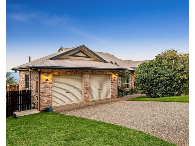 42 Windemere Terrace, Mount Lofty QLD 4350