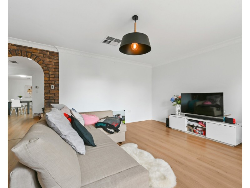 19 Danica Court, Kearneys Spring QLD 4350
