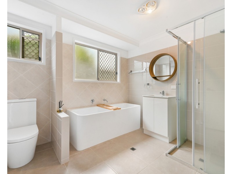 19 Danica Court, Kearneys Spring QLD 4350