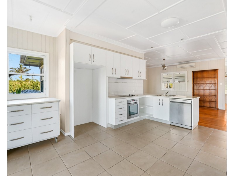 15 Tighe Street, Newtown QLD 4350