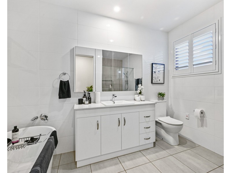 73/75 Highgrove Drive, Highfields QLD 4352