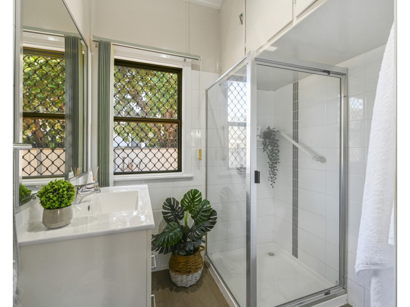 5 Cathro Street, Rockville QLD 4350