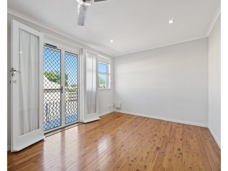 2/66 Mary Street, Mount Lofty QLD 4350