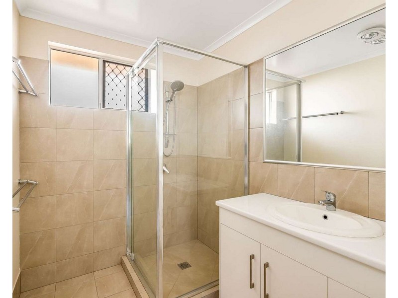 2/126 Perth Street, South Toowoomba QLD 4350